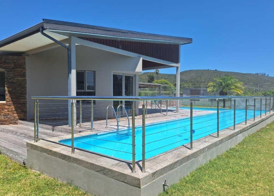  Bedroom Property for Sale in Brenton On Lake Western Cape